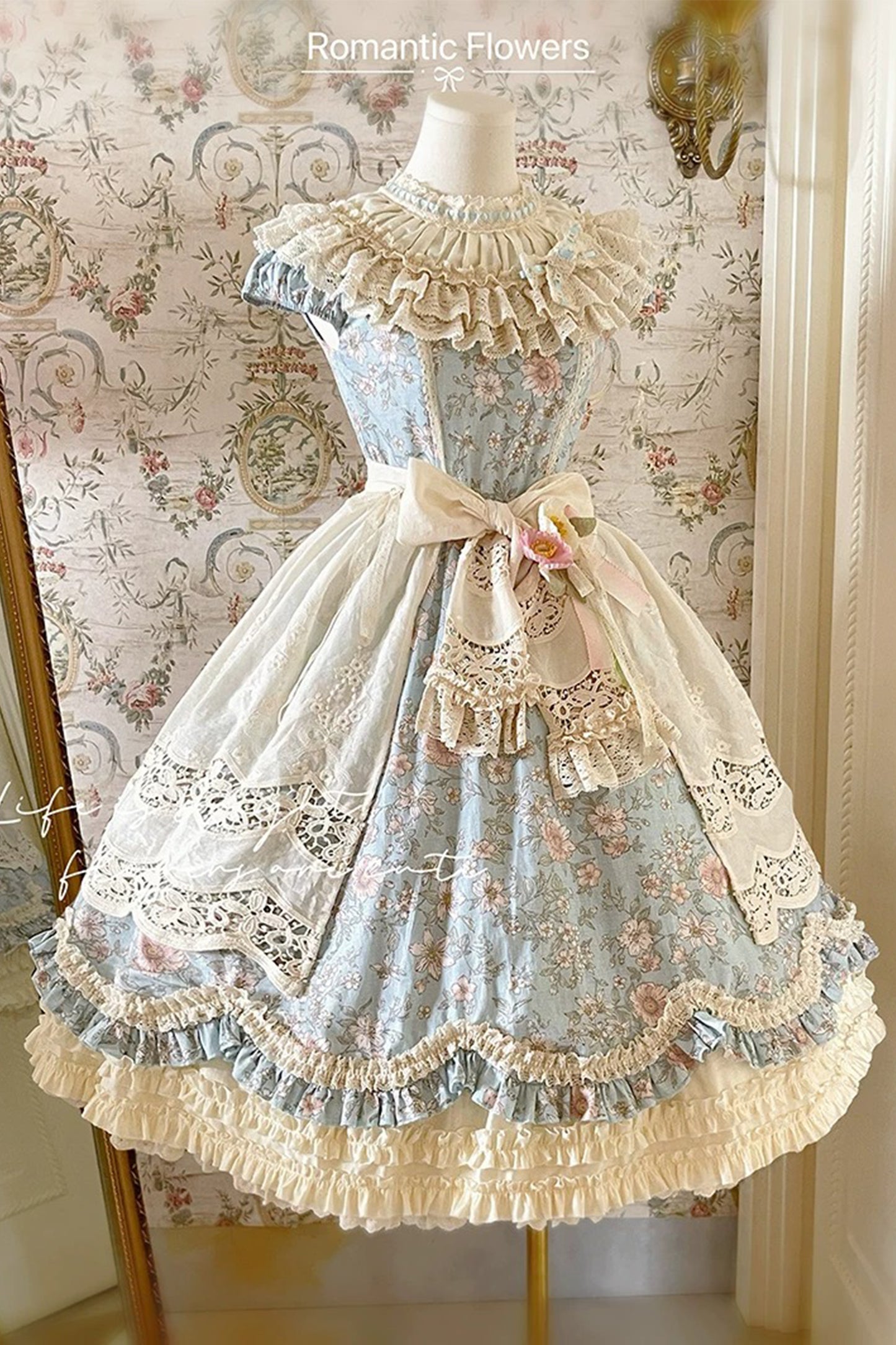 【受注予約~7/20】Romantic Flowers ワンピース(タイプ1)　【白月】