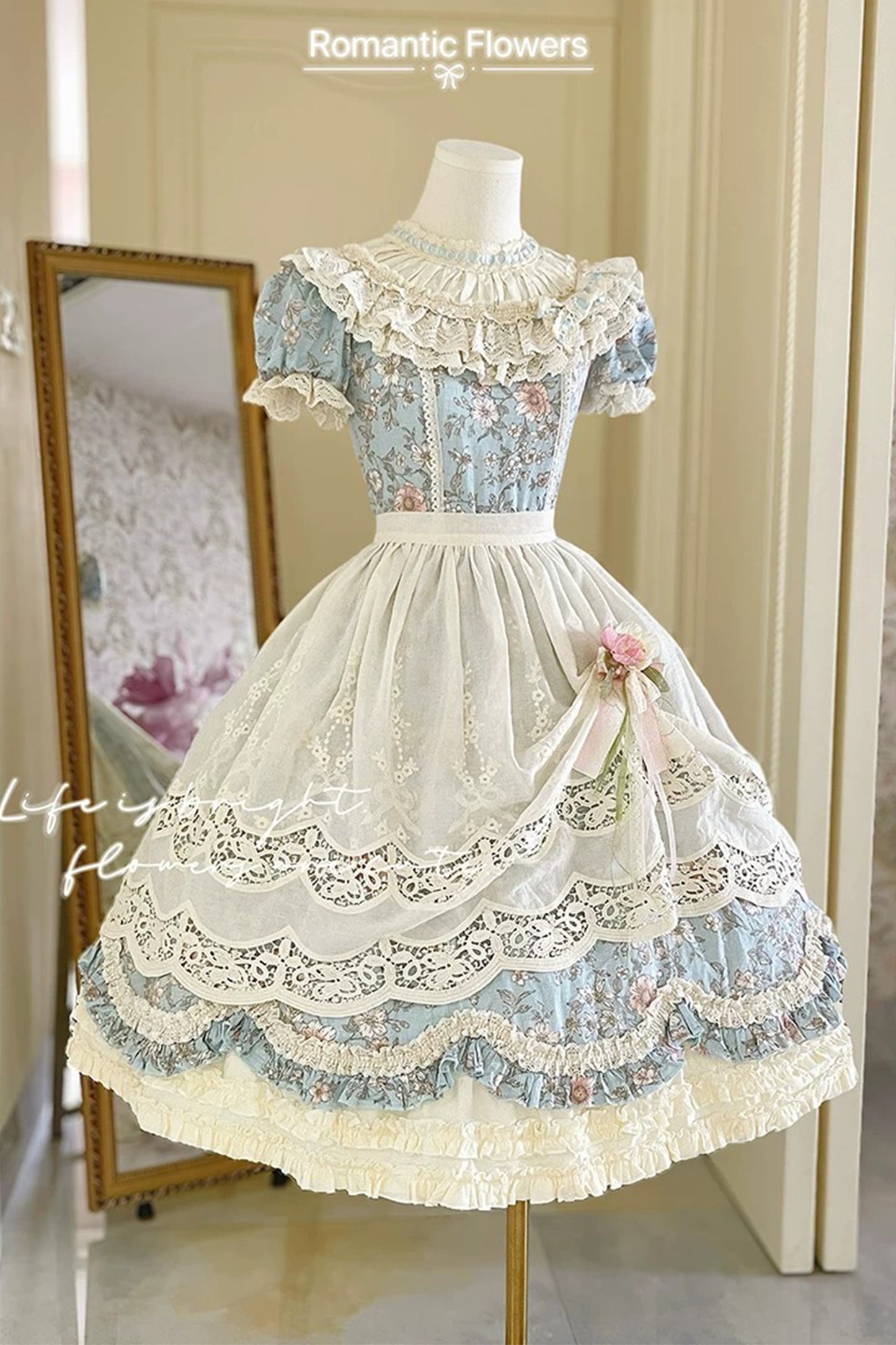 【受注予約~7/20】Romantic Flowers ワンピース(タイプ2)　【白月】
