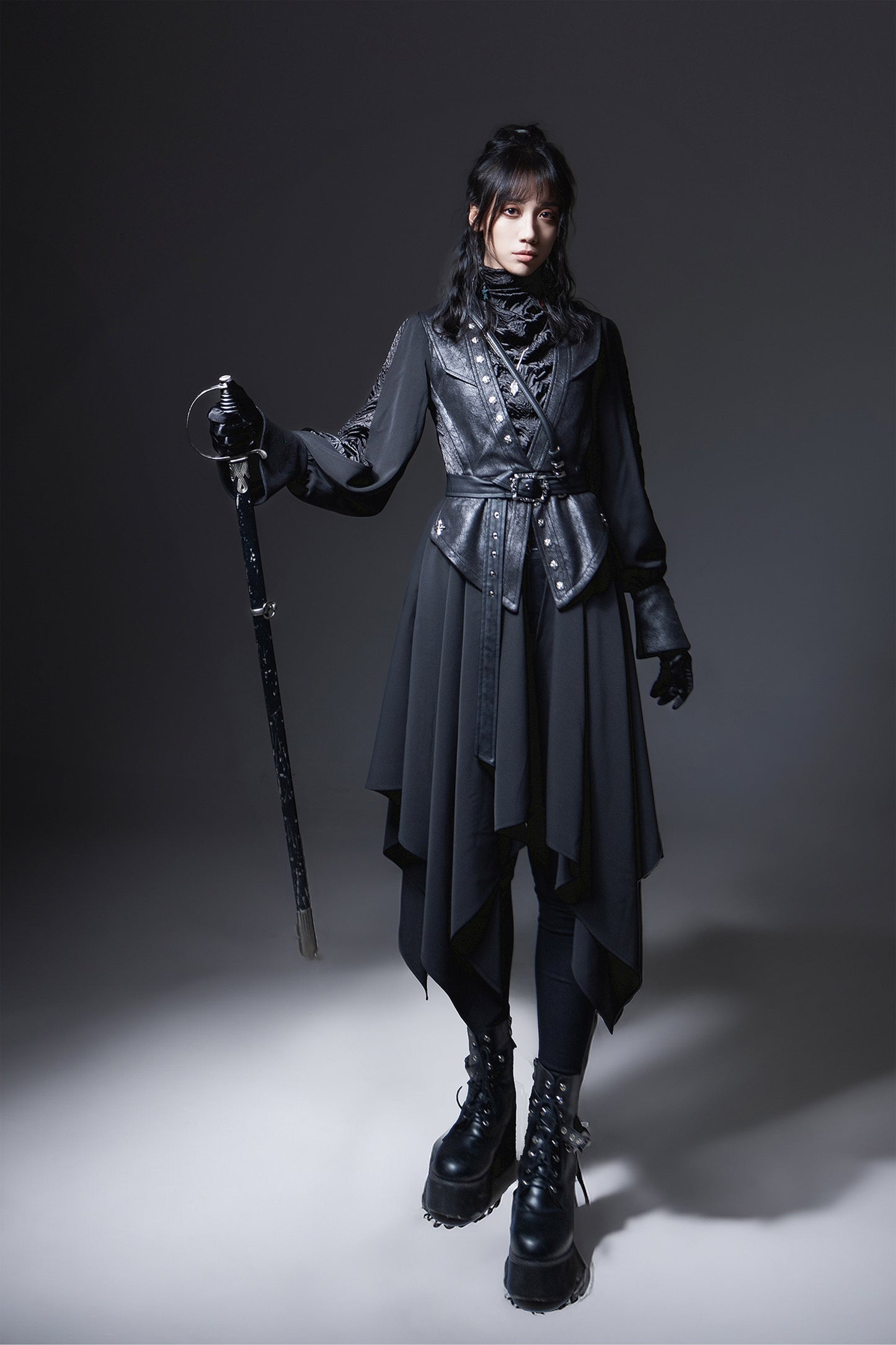 [Pre-orders until December 27th] WYRM BREATH Gown-Style Jacket [Lilith House]