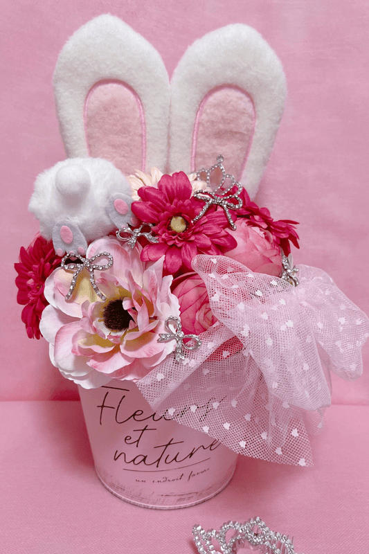 Bunny Princess in a flower garden フラワーアレンジメント【AiAkizuki】