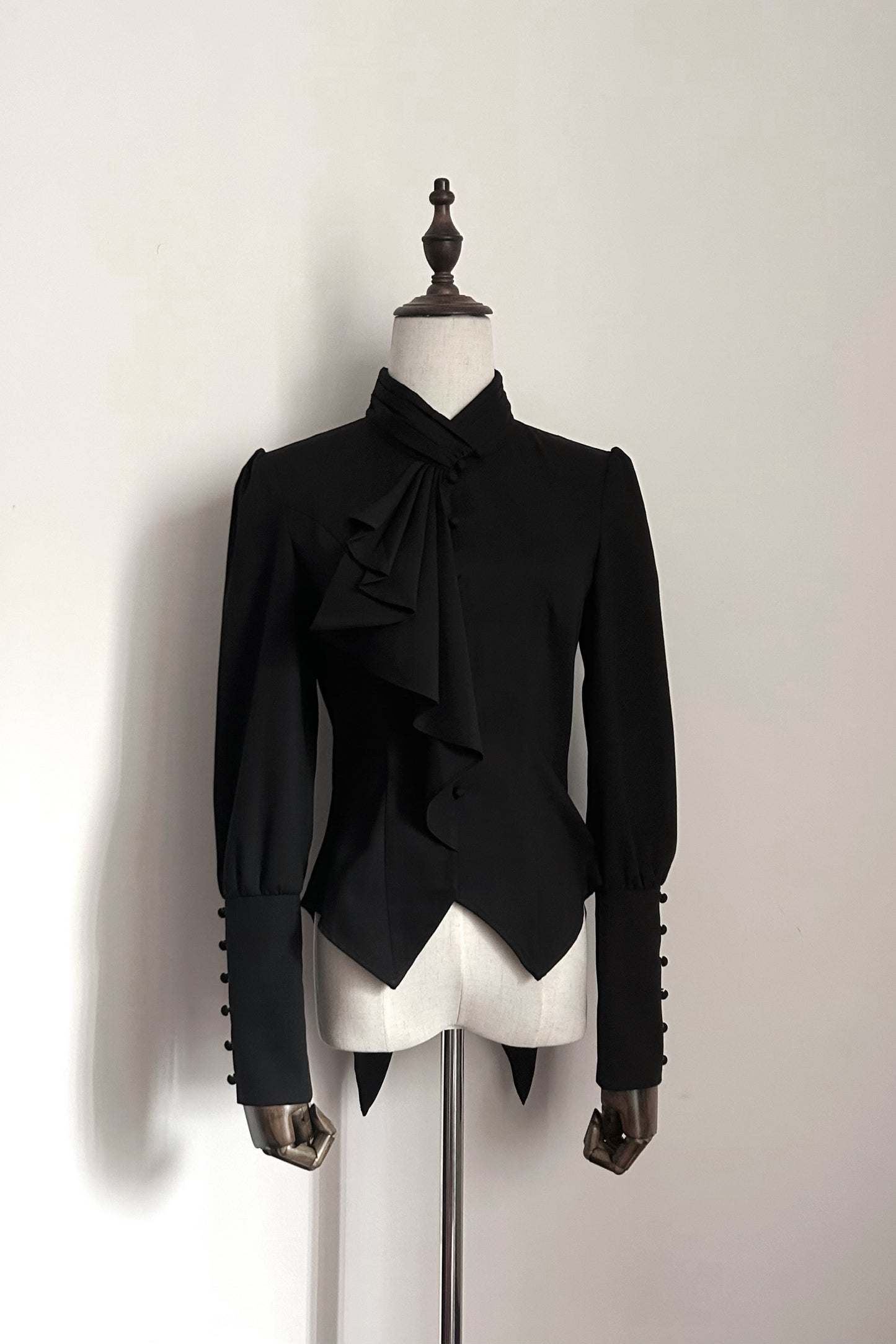 【受注予約~12/25】Scarlet Gift ブラウス【Danger Girl】