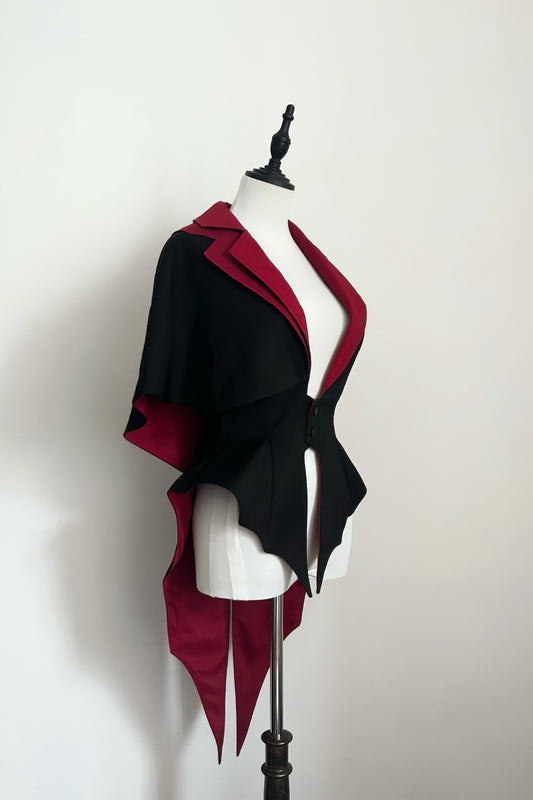 【受注予約~12/25】Scarlet Gift ケープ付きベスト【Danger Girl】