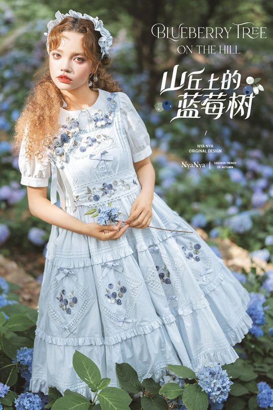 【受注予約~9/21】Strawberry Flowers on the Hill 6.0 ブラウス【NyaNya】