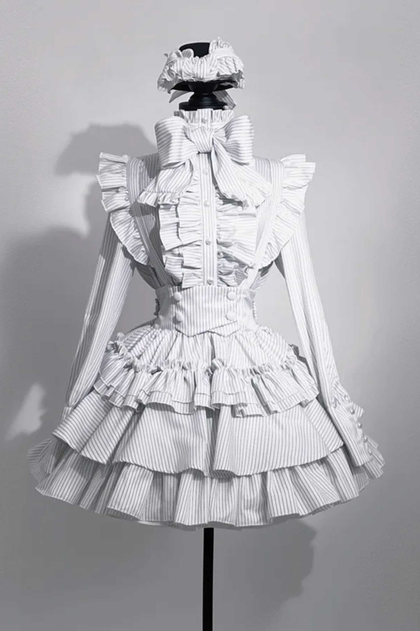 A Doll's House & WEDNESDAY トップス【CATCOCOON】