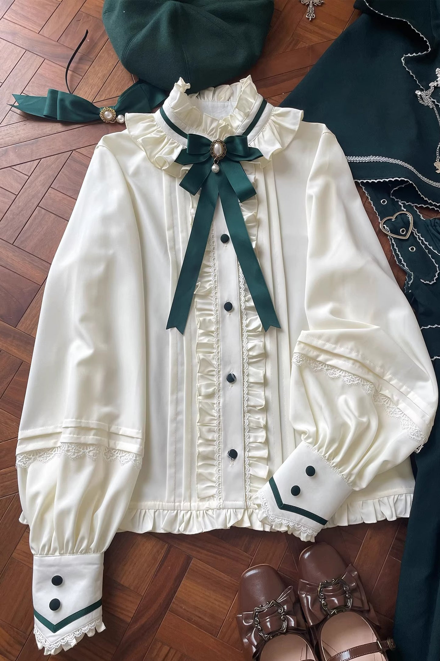 【受注予約~10/30】スミレ色の花手紙 ブラウス【MCLUSTER】